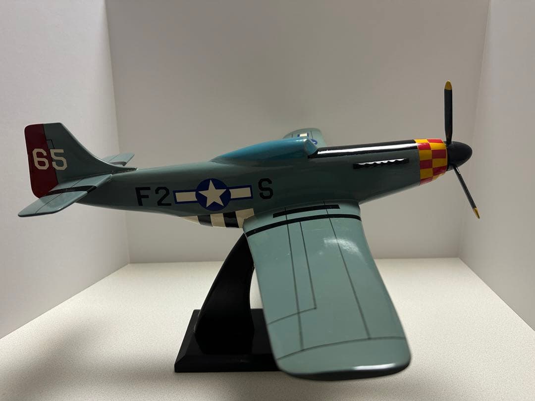 最終値下P-51D MUSTANG 1/24 マスタング 傷塗装剥がれあり　木製