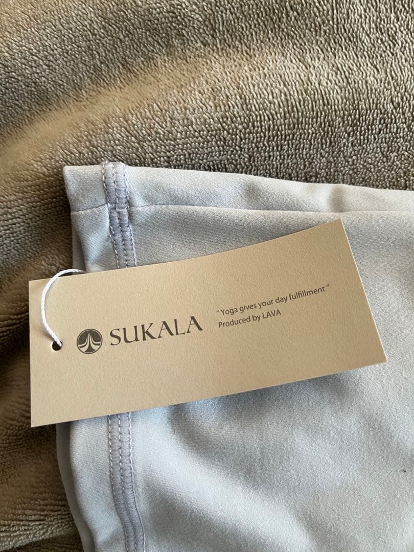 スカーラ SUKALA カップ付きキャミソール レギンスセットアップ Sサイズ