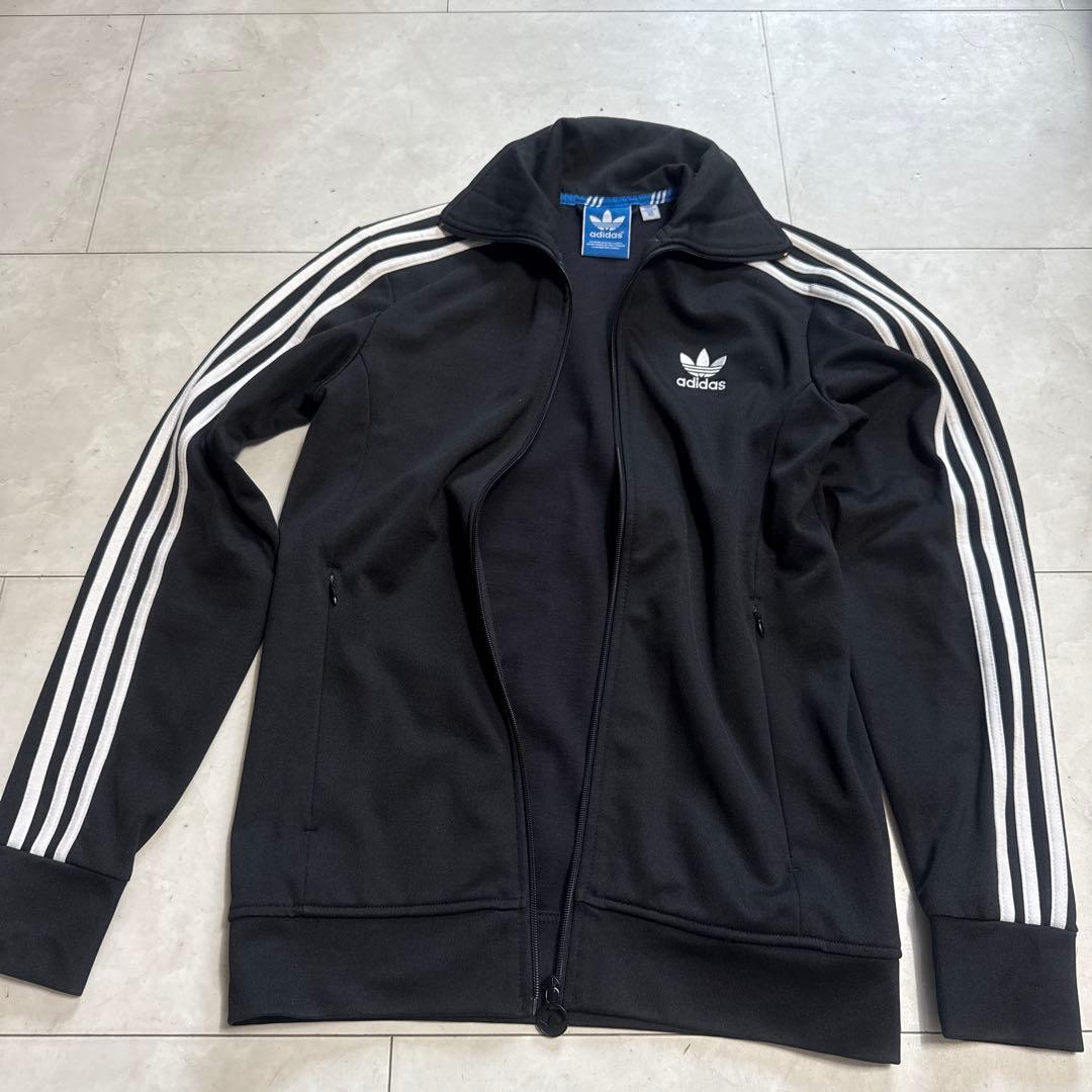 adidas ブラック トレーニングジャケット