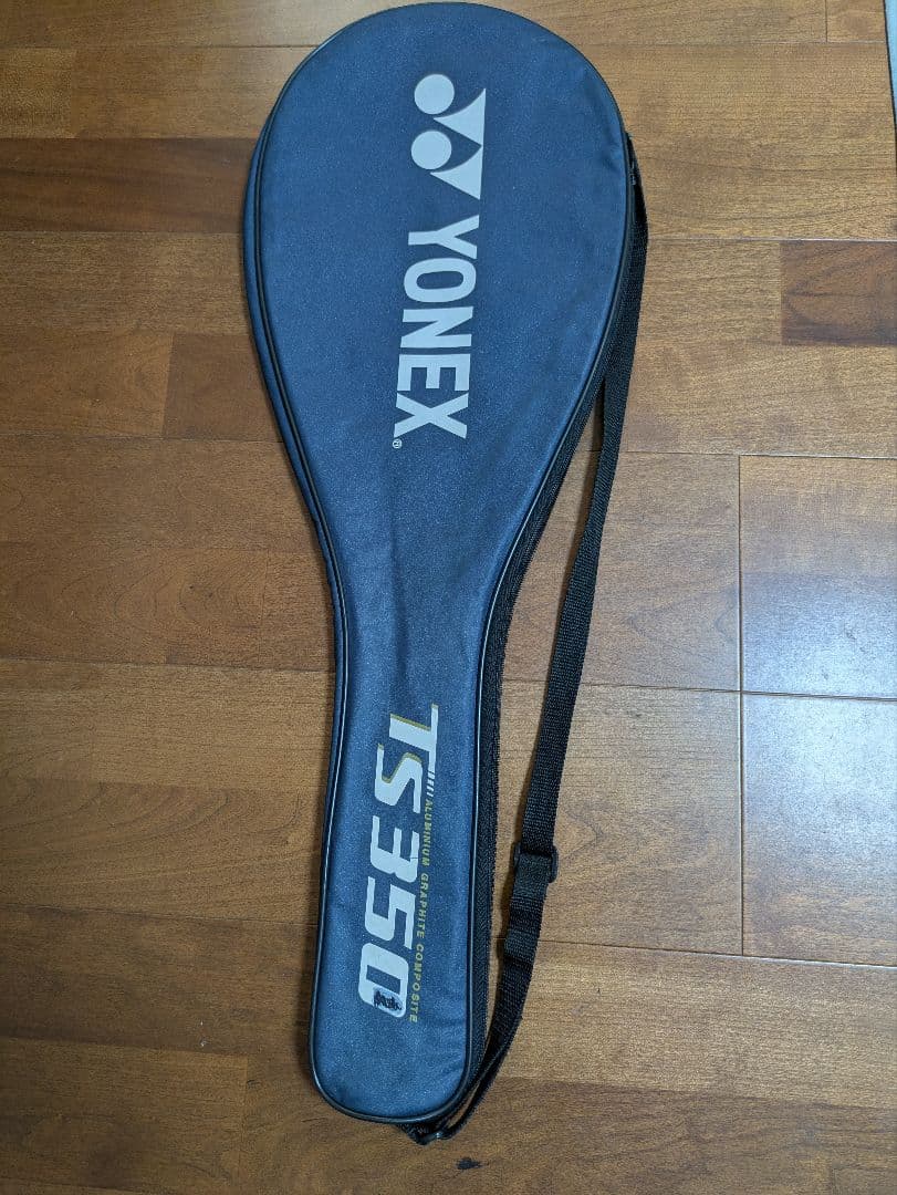 バドミントンラケットYONEX シューズ　ラケット収納、斜め掛けバック　紺色