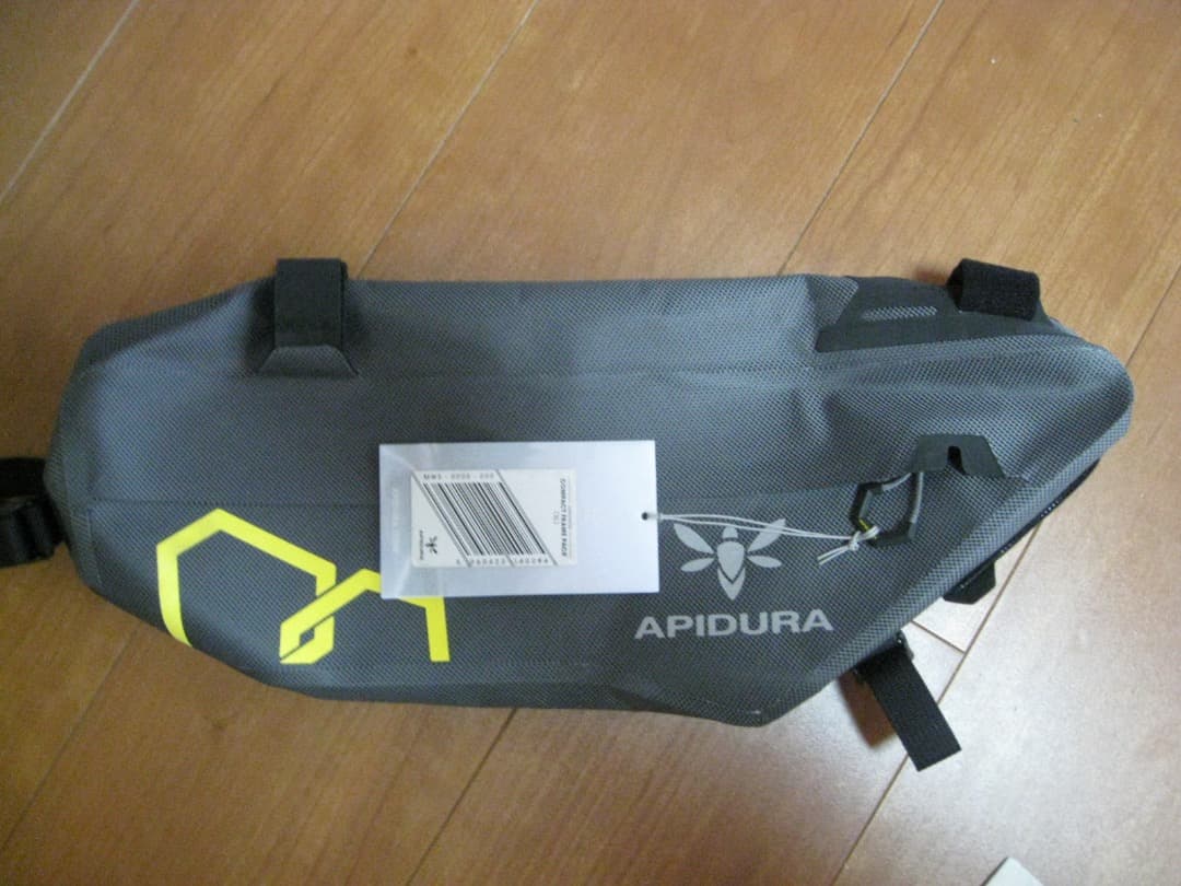 新品　APIDURA アピデュラ　バック　セット