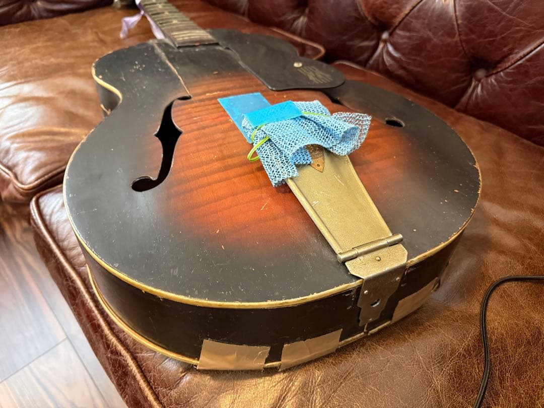 Harmony Monterey（ビンテージ・アーチトップギター）ジャンク品