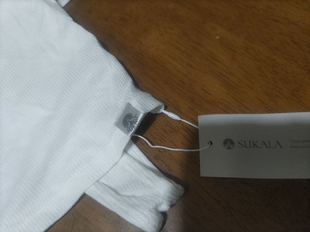 SUKALA　ブラトップとタンクトップ（タグ付き）のセット　Ｌサイズ　ホワイト