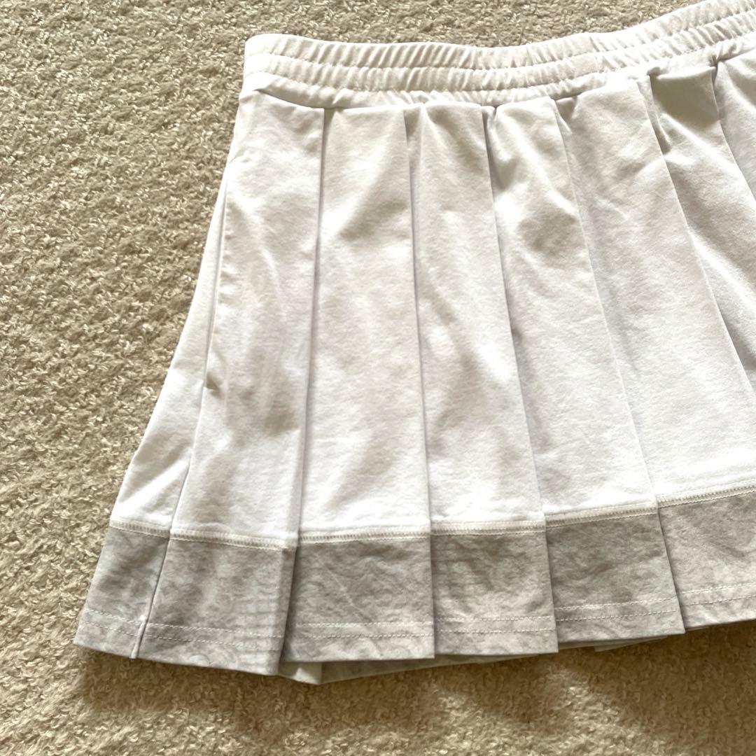 Admiral ホワイト ベージュ　プリーツスコートFILAバボラNIKE