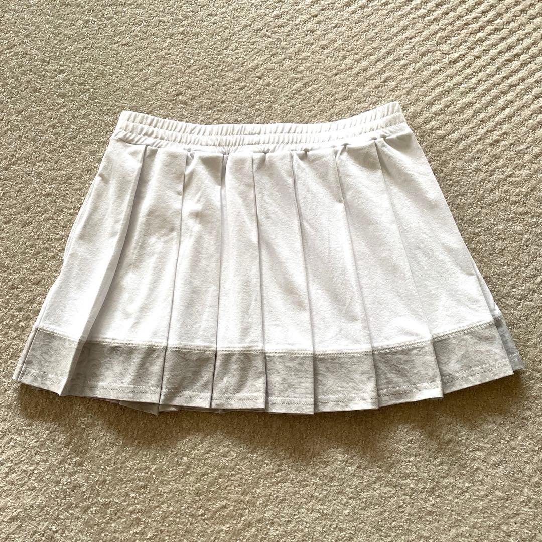 Admiral ホワイト ベージュ　プリーツスコートFILAバボラNIKE