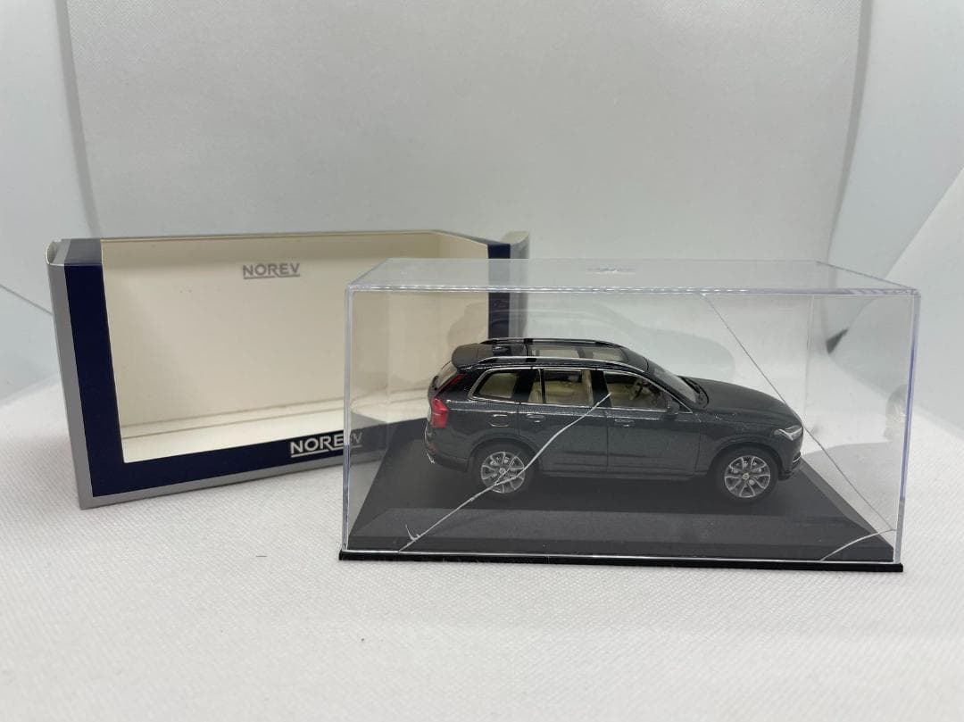 404-169 ノレブ 1/43 ボルボ XC90 2015