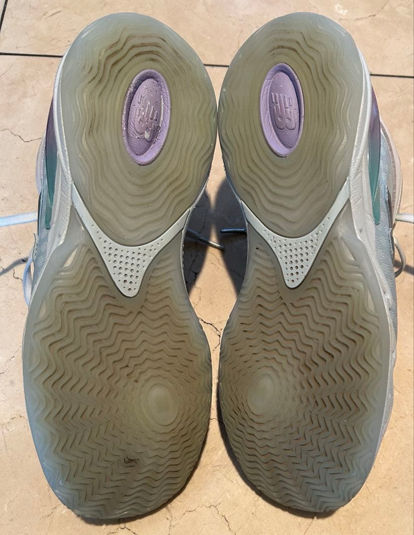 シューズ(男性用) Tyrese MaxeyNewBalance HesiLow V2 27.5cm