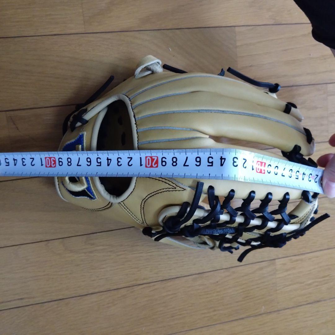 ウィルソン　軟式グローブ　内野手用