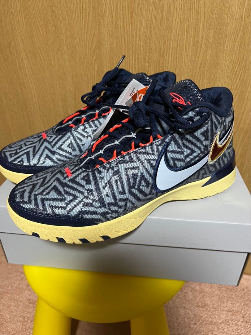 ナイキレブロンNike LeBron jordan レブロン　バスケットボール