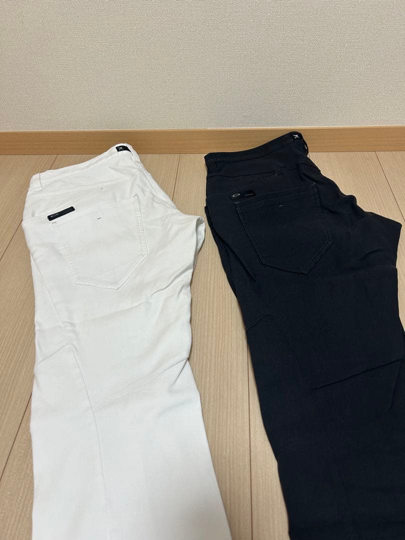 【美品】週末最終値下げ　オークリー36インチ　春秋用ホワイト＆ブラック パンツ