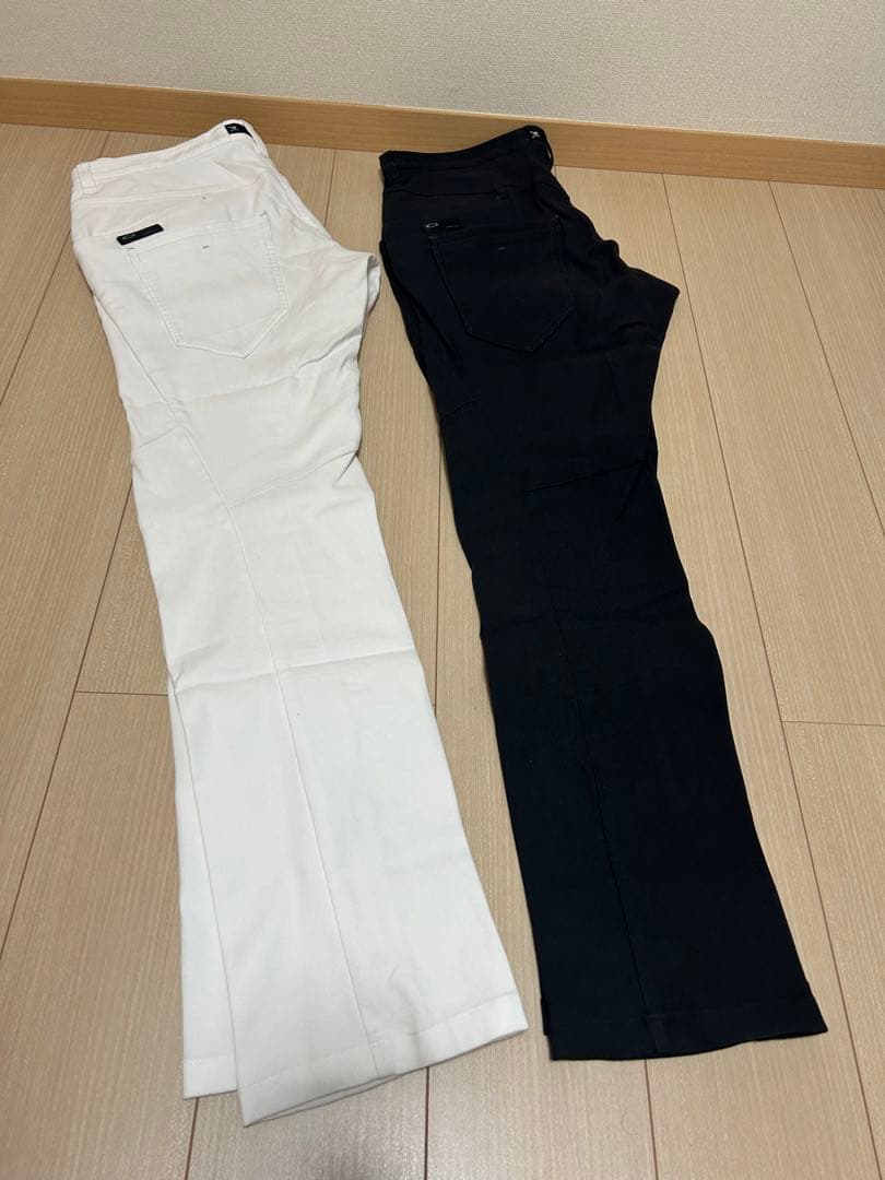 【美品】週末最終値下げ　オークリー36インチ　春秋用ホワイト＆ブラック パンツ