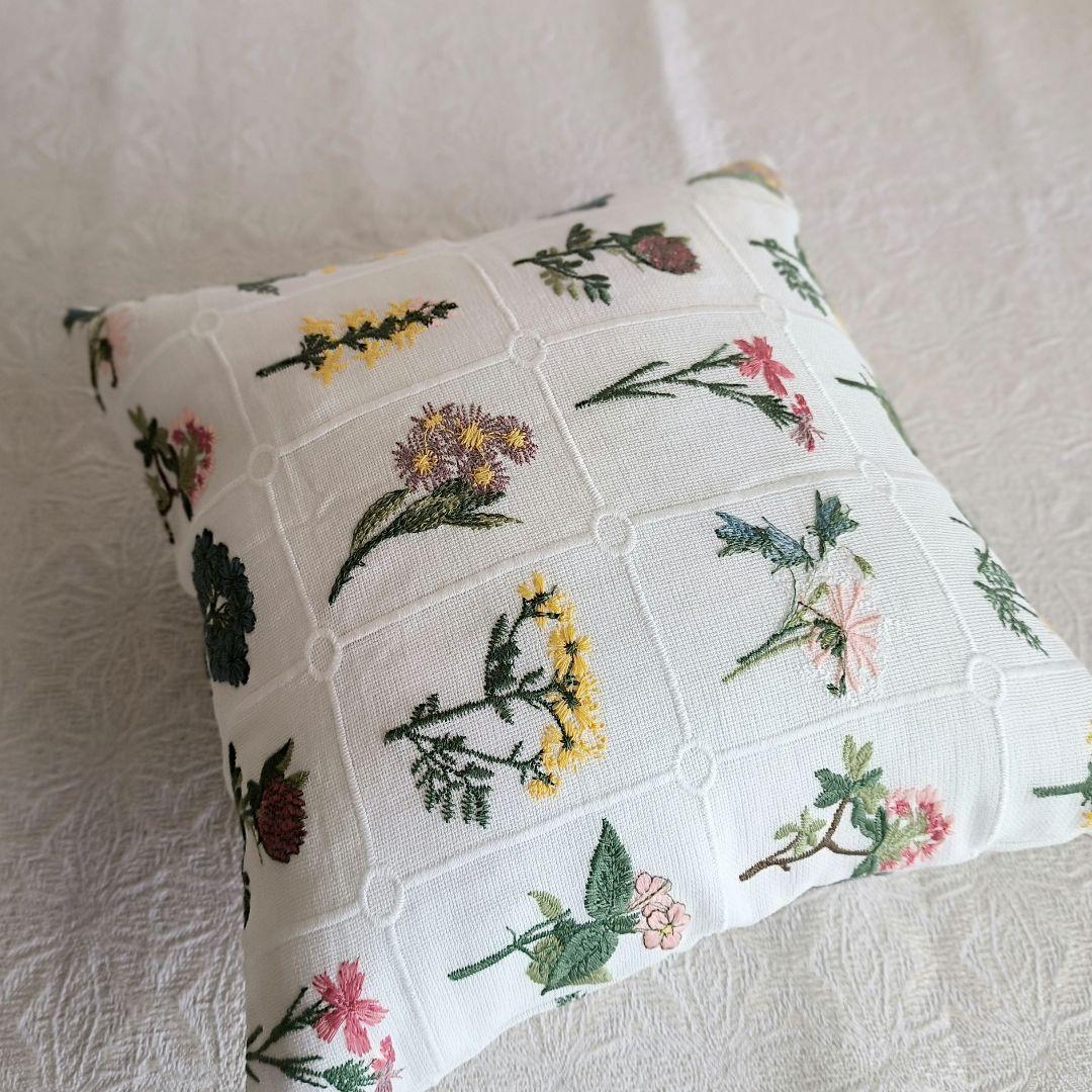 * botanical cushion ❀ * ボタニカル柄 クッション