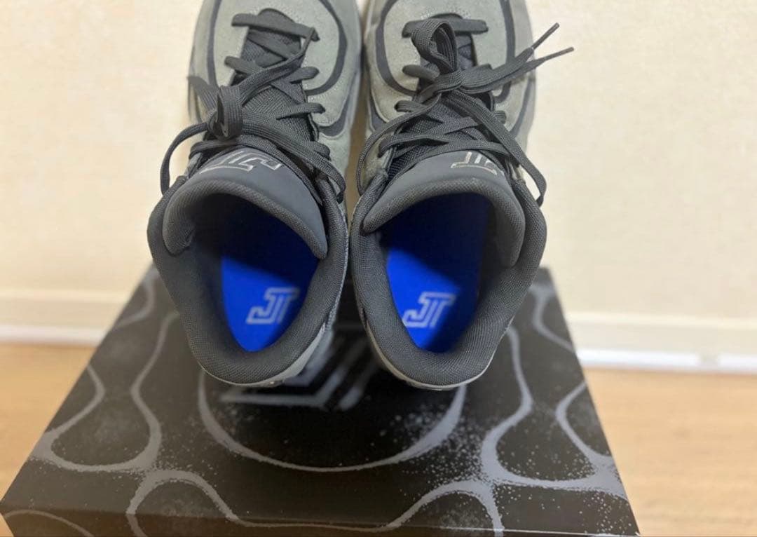 Jordan テイタム 4 スモークグレー バスケットボールシューズ