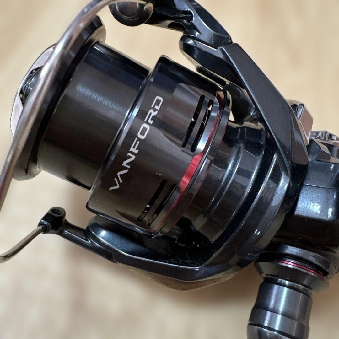 シマノ 24ヴァンフォード C2500S
