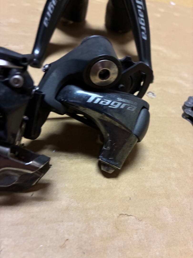 R*N様 Shimano Tiagraミックス 油圧10s コンポーネント グル