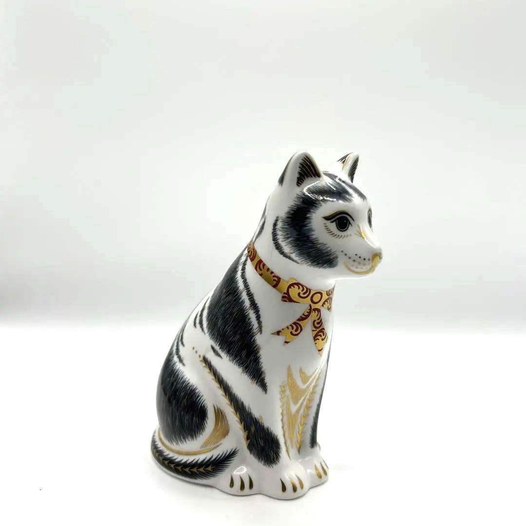 猫の置物　マザーキャット
