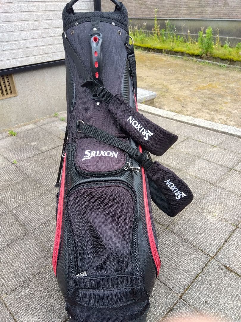Srixon スタンド式ゴルフバッグ 黒/赤