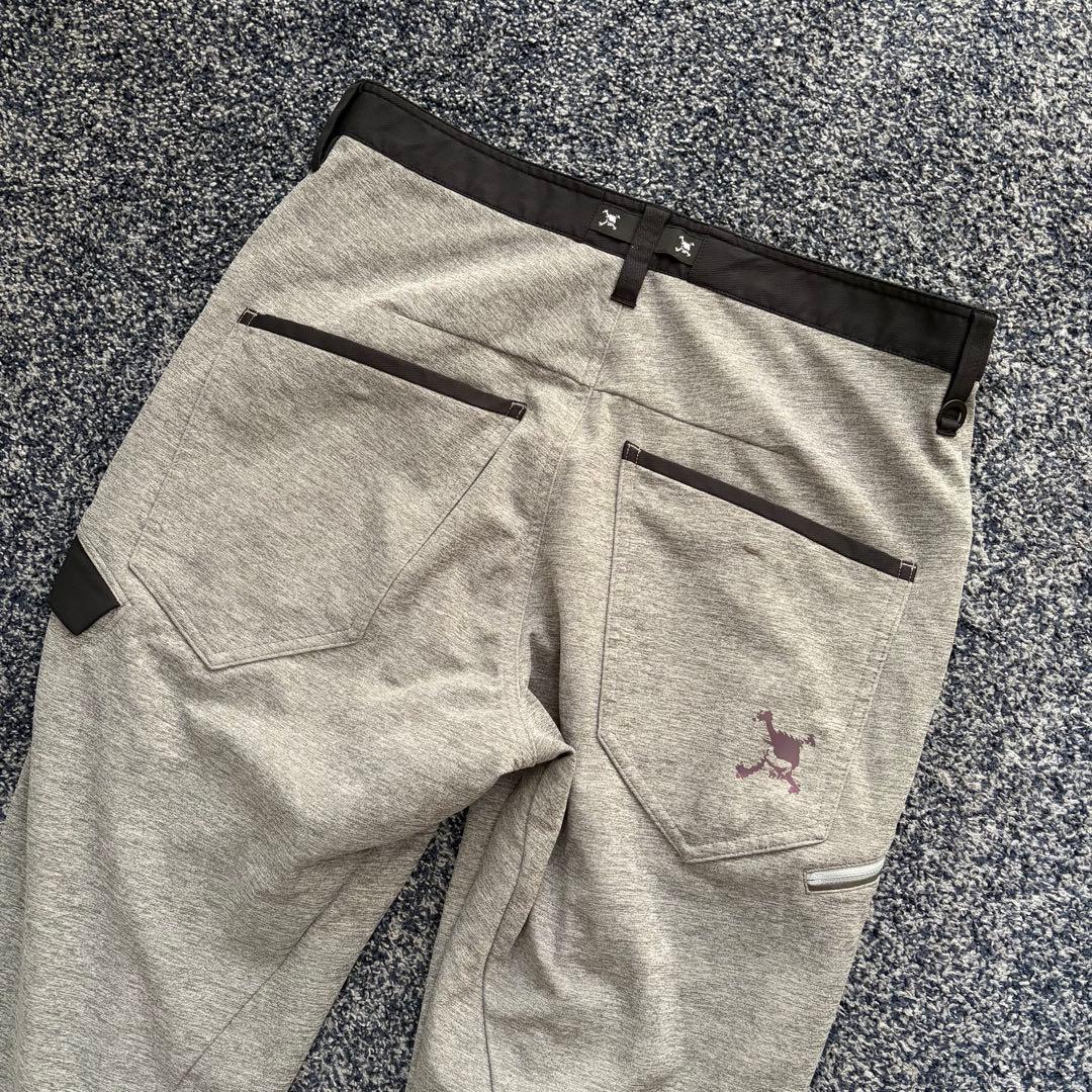 オークリー　ストレッチ　ジョガーパンツ　スカルロゴ　ゴルフウェア　グレー系　34