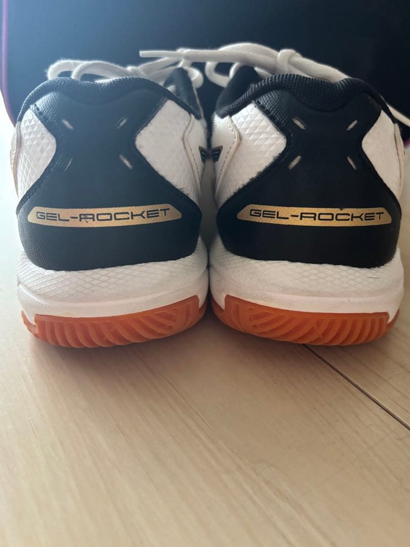 ASICS バレーボールシューズ ホワイト/ブラック 収納バッグ付き