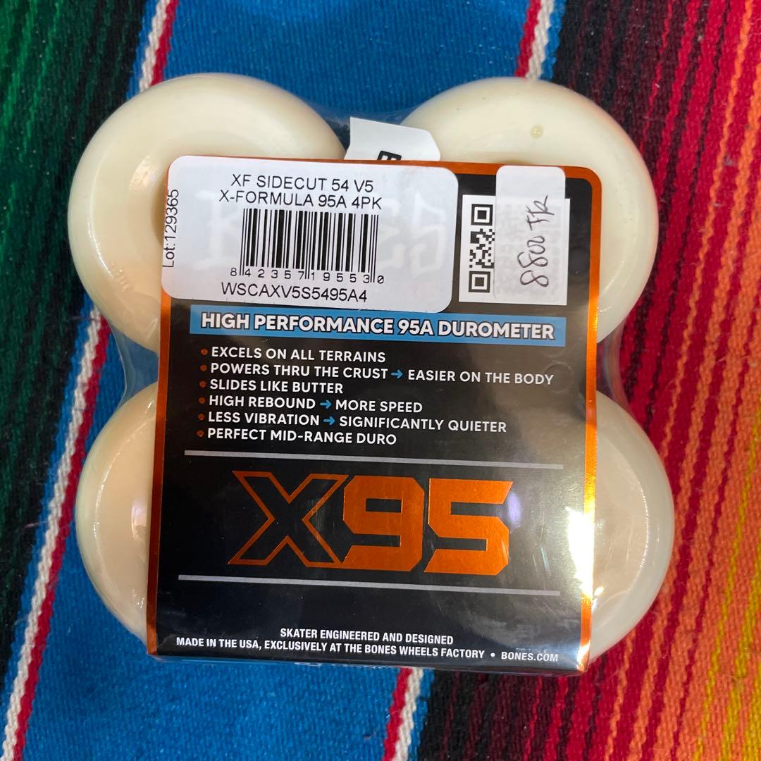 BONES X-FORMULA 95A 54mm ウィール 4個入り