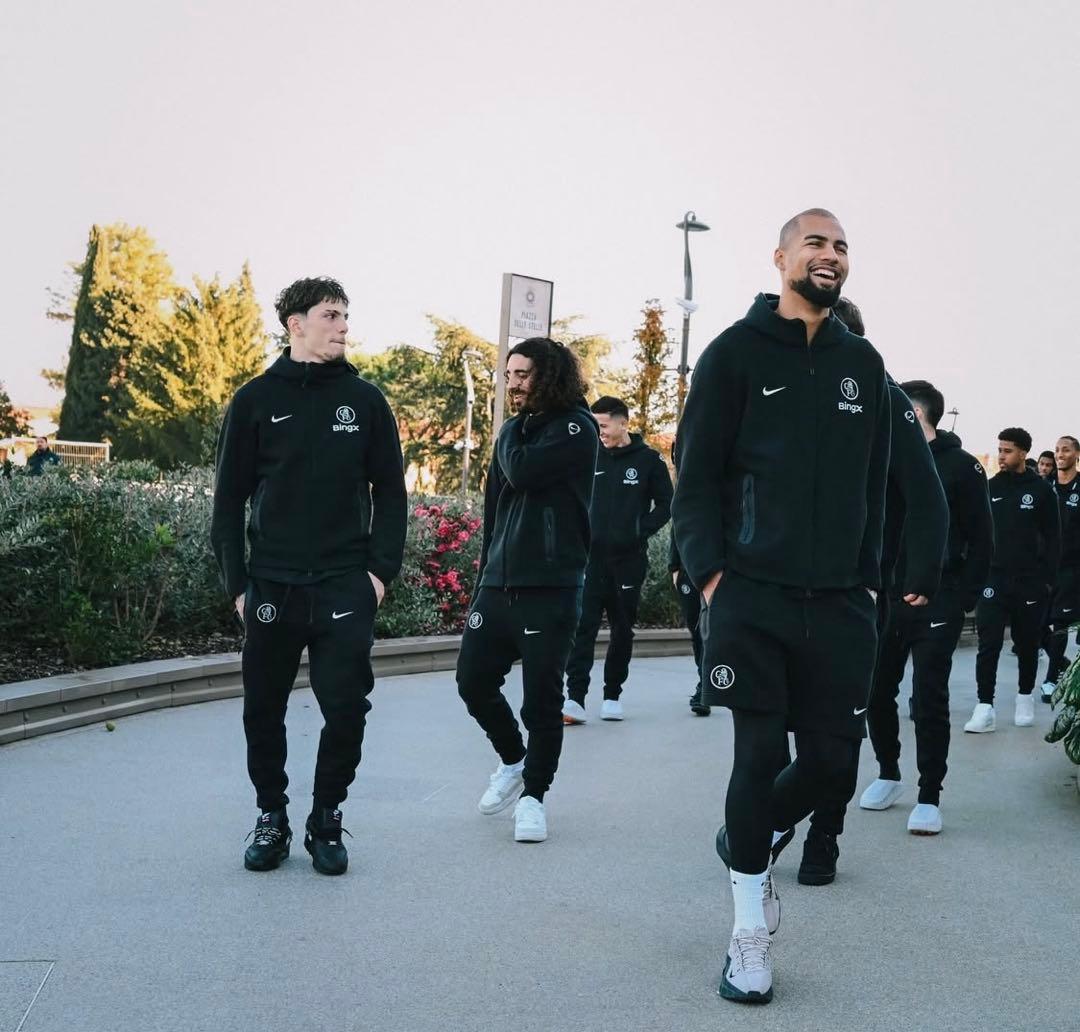 【希少モデル・ラスト1枚】NIKE テックフリース　パーカー　チェルシー