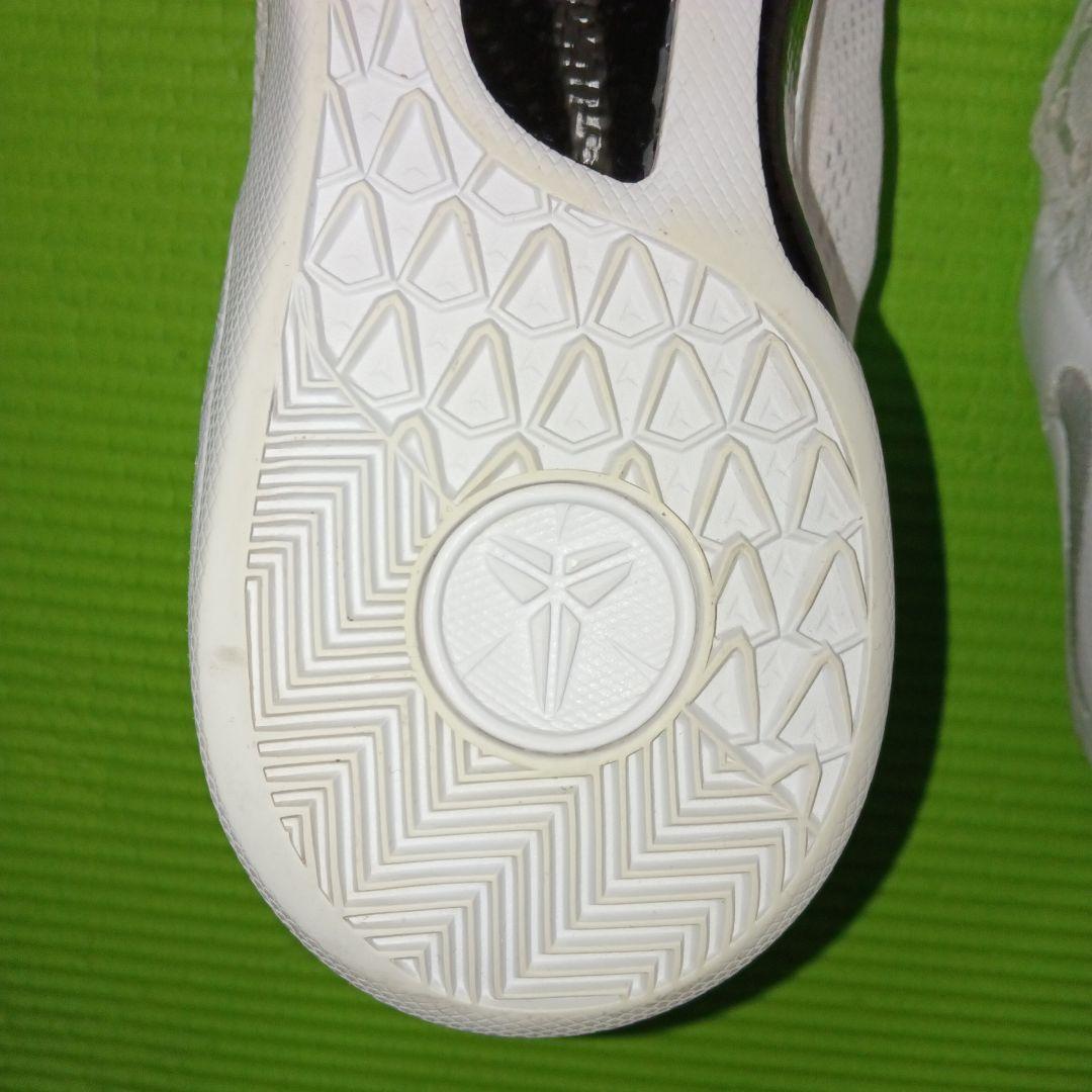 NIKE KOBE 8 PROTRO ホワイト コービー ナイキ