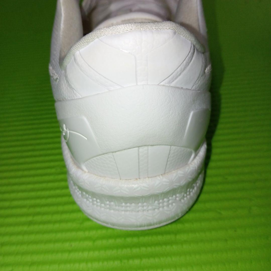 NIKE KOBE 8 PROTRO ホワイト コービー ナイキ