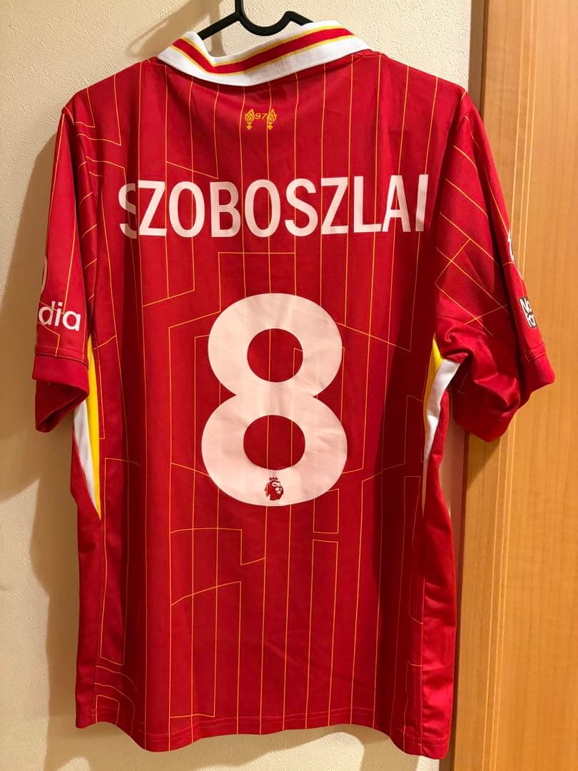 リバプール SZOBOSZLAI 8番 ソボスライ　ユニフォーム