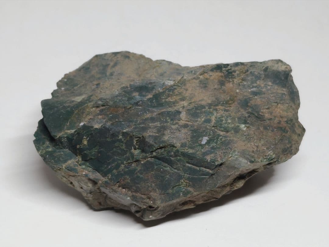 P-2 出雲石 210g 碧玉 瑪瑙 原石 鑑賞石 自然石 誕生石 鉱石 鉱物