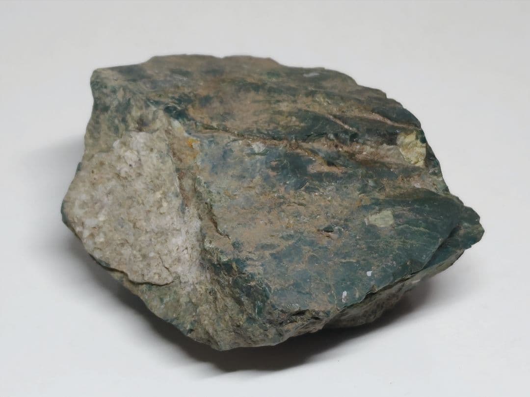 P-2 出雲石 210g 碧玉 瑪瑙 原石 鑑賞石 自然石 誕生石 鉱石 鉱物