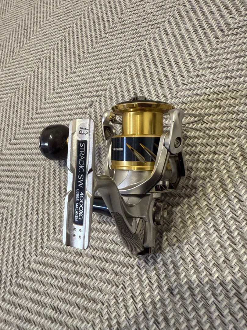 STRADIC SW 4000XG スピニングリール
