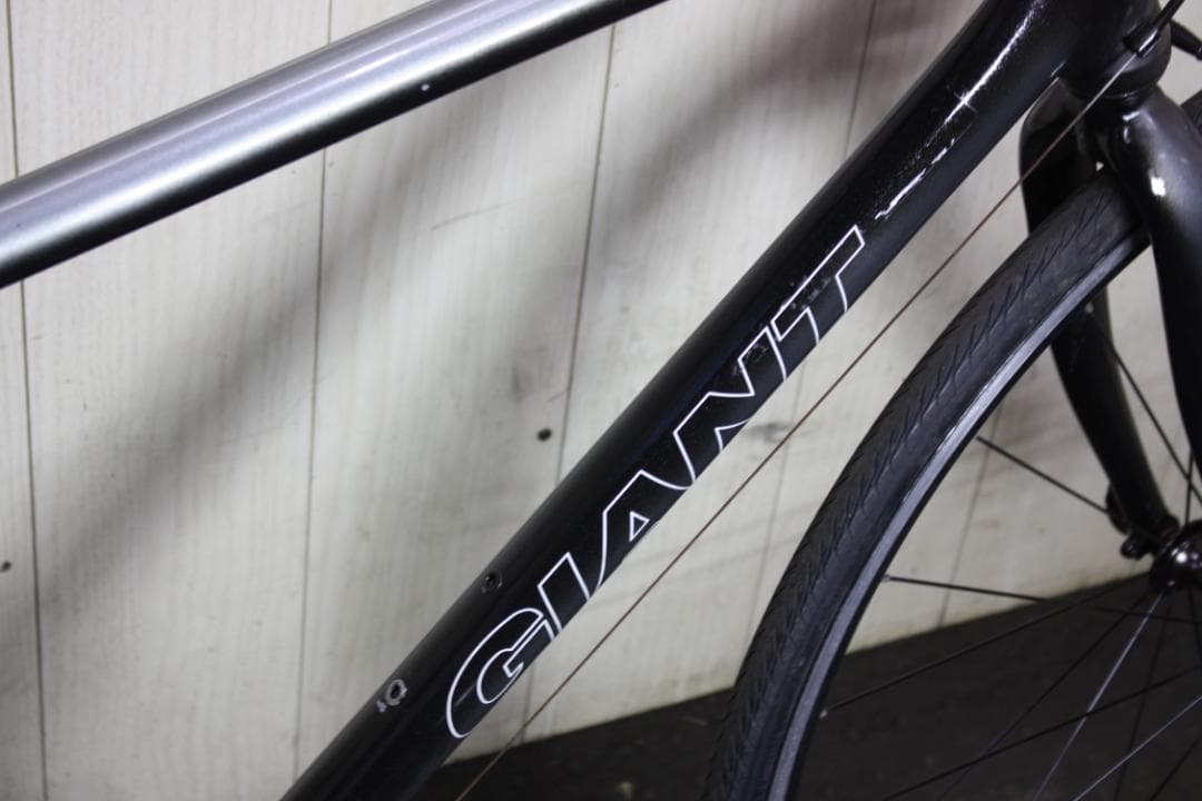 GIANT ESCAPE R3 700C 24速 500mm GREY クロス