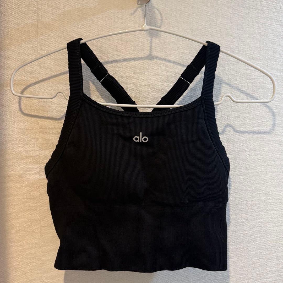 【1度のみ使用】ALO Yoga シームレスリブフェイバリットブラタンク