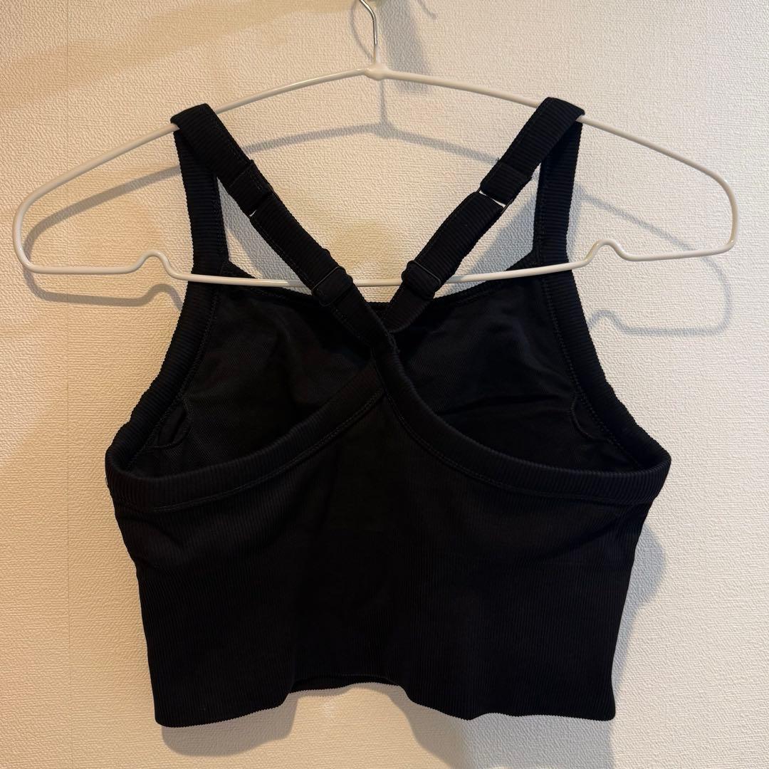 【1度のみ使用】ALO Yoga シームレスリブフェイバリットブラタンク