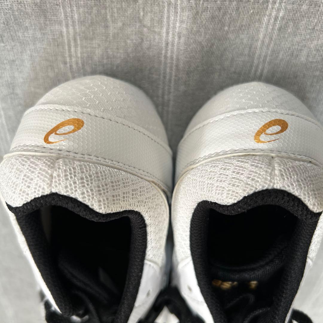 ASICS スパイクシューズ ホワイト/ブラック　※26.0㎝