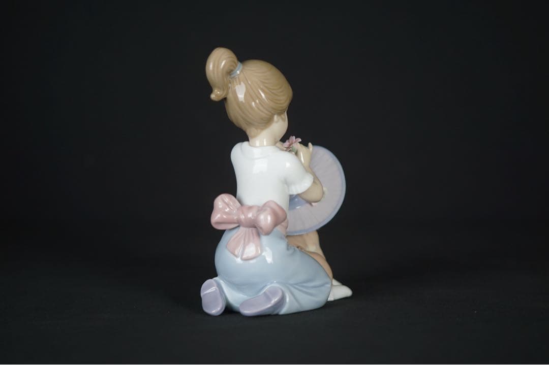 リヤドロ LLADRO おめかししようね 6862 フィギュリン