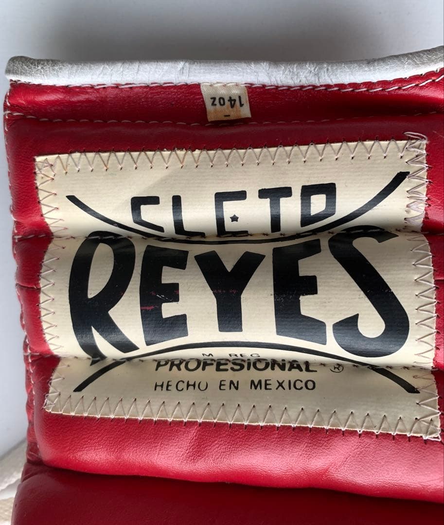 REYES プロフェッショナルボクシンググローブ レッド