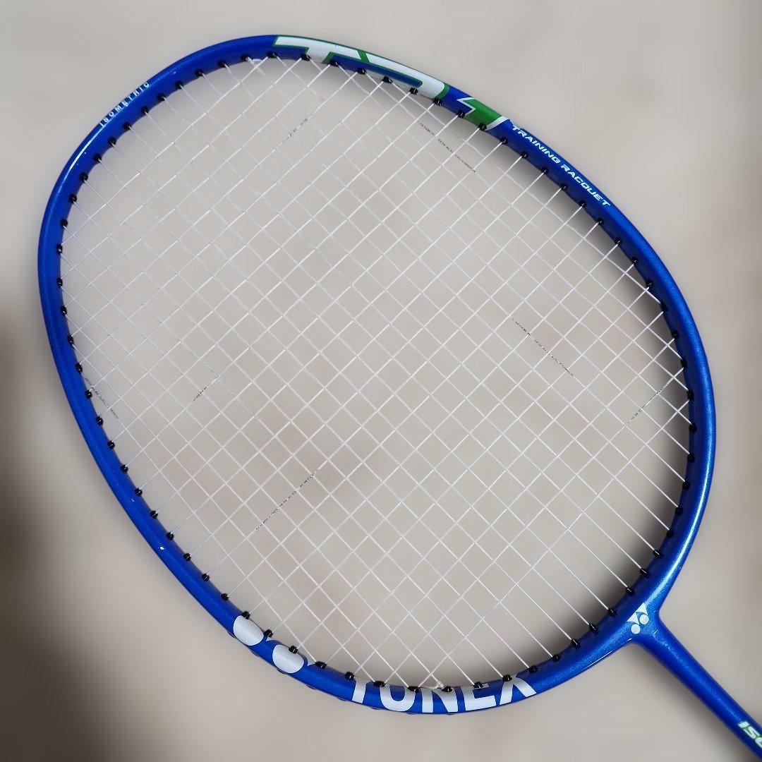 YONEX ISOMETRIC TR1 バドミントンラケット1本と袋のセット！