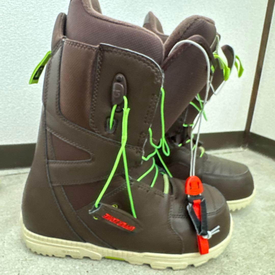 BURTONスノーボードブーツ ブラウン