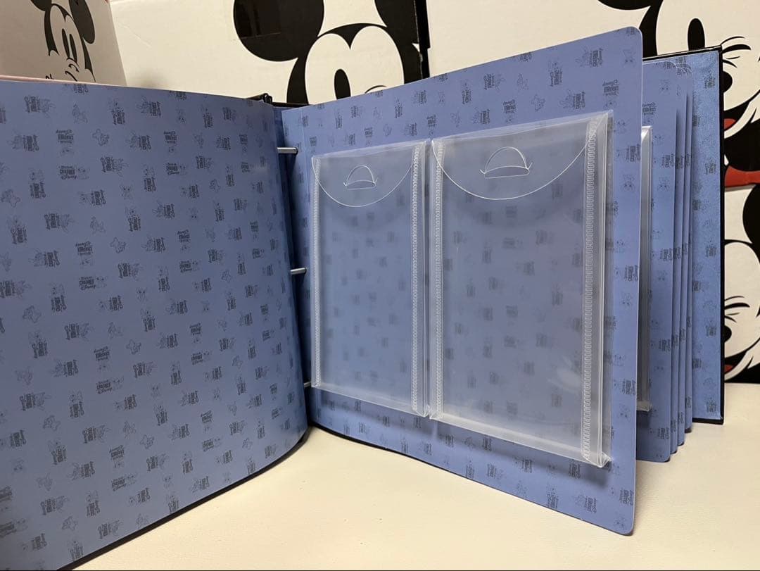 レア！Stitch CrashesDisney☆ピンバッジ全12種&ホルダー1冊