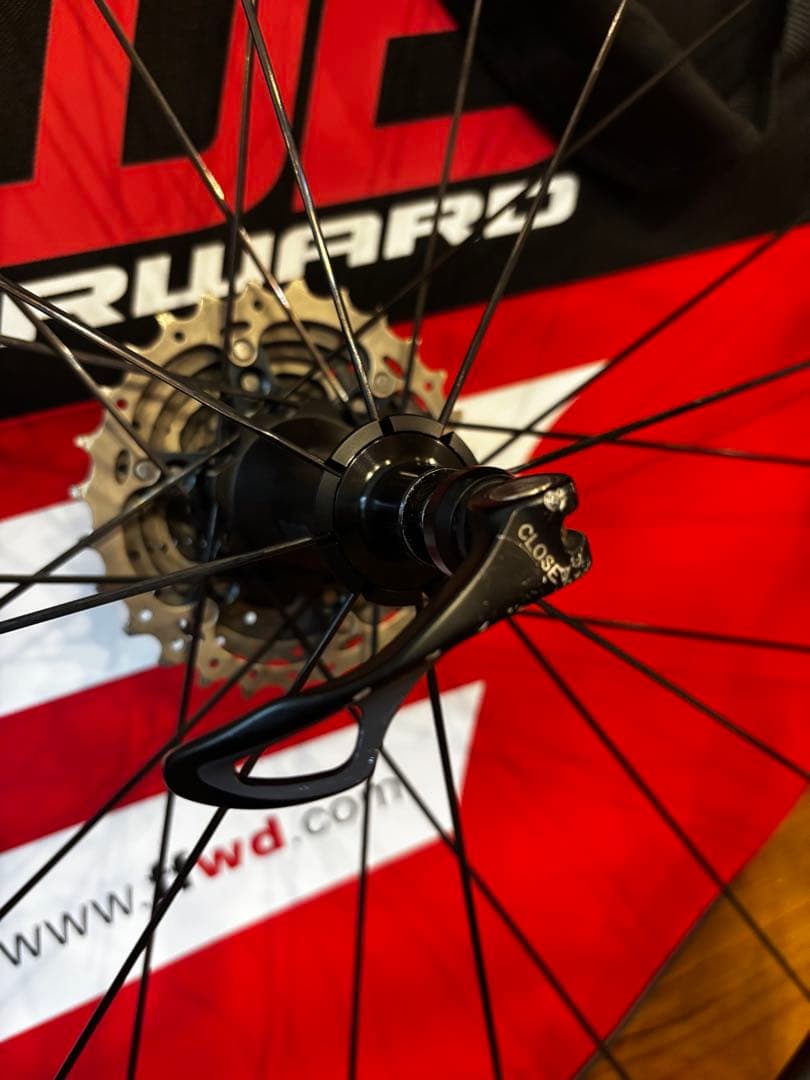 FFWD F3R FCC スターラチェット54T このまま乗れます
