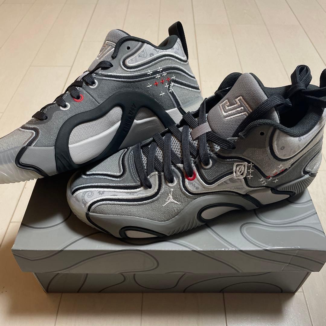 JORDAN 14 バスケットボールシューズ グレー/ブラック
