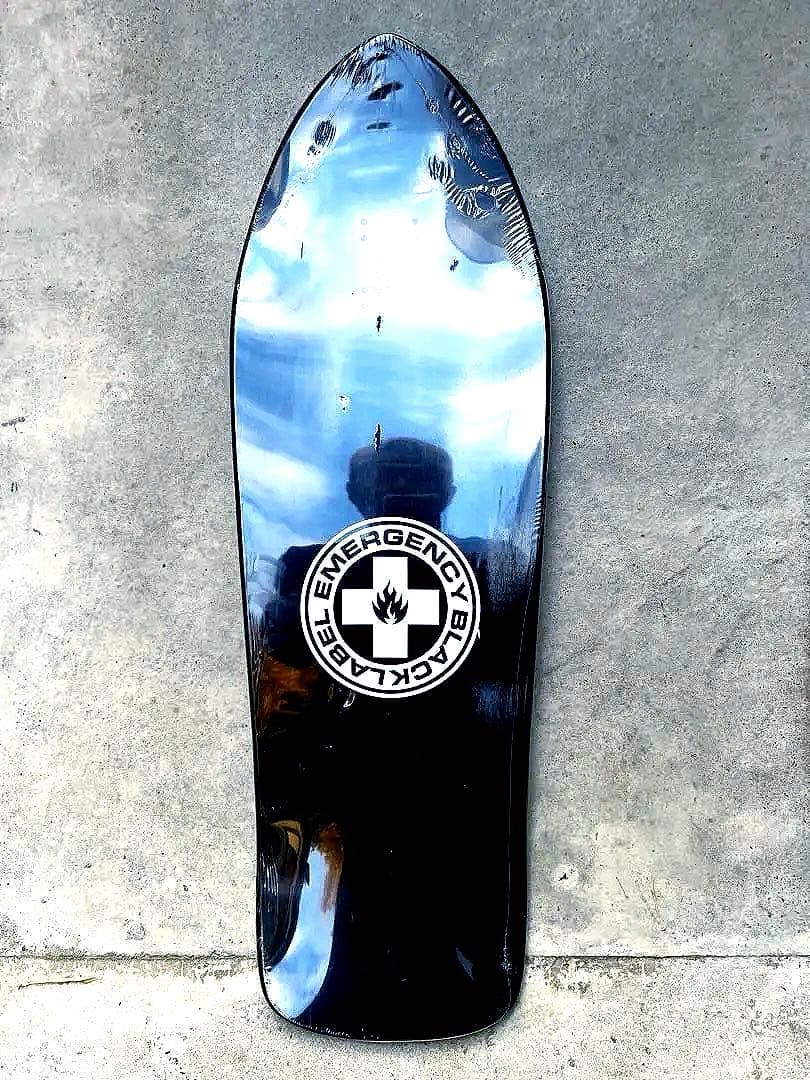 スケートボード Black label Unded smorking club 10