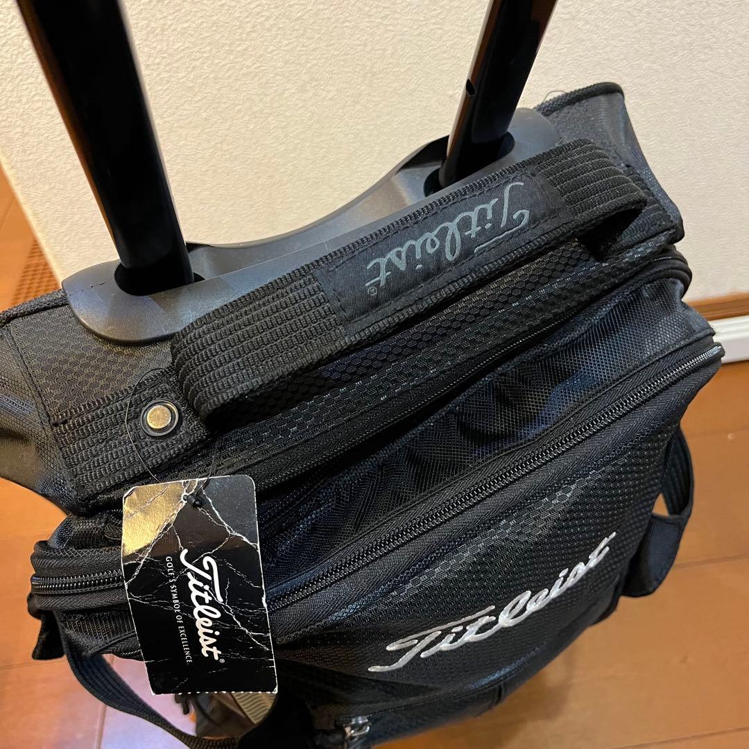 タグ付き　タイトリスト　二輪　キャリーバッグ　ブラック