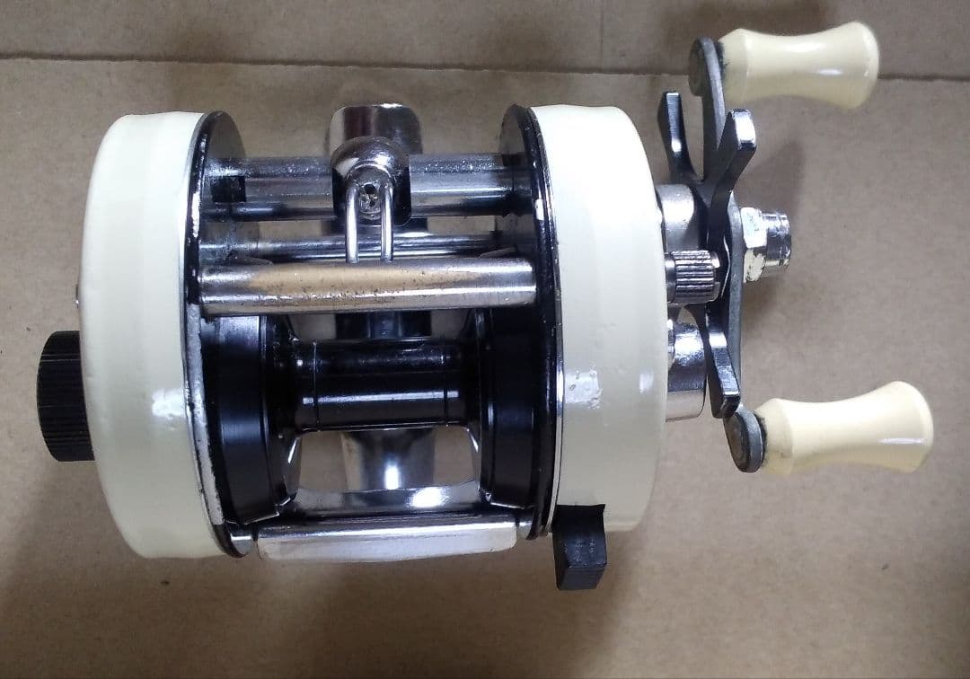 裕*上様 ambassadeur 2500C AbuGarcia 中古品