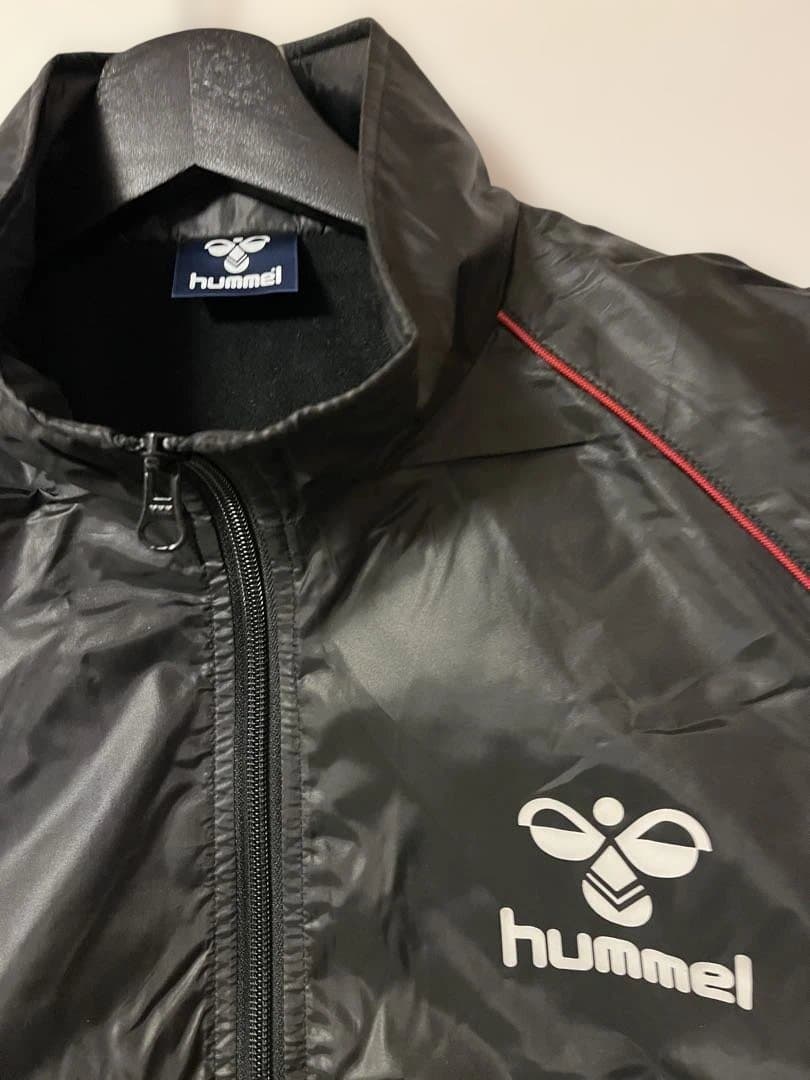 新品未使用hummel ブラック ウィンドブレーカー上下セットサイズO（XL）