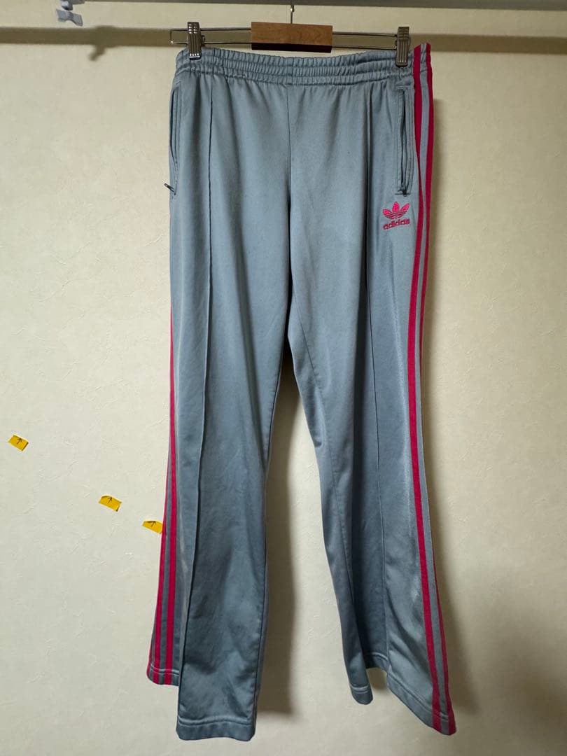 00s adidasトラックパンツ