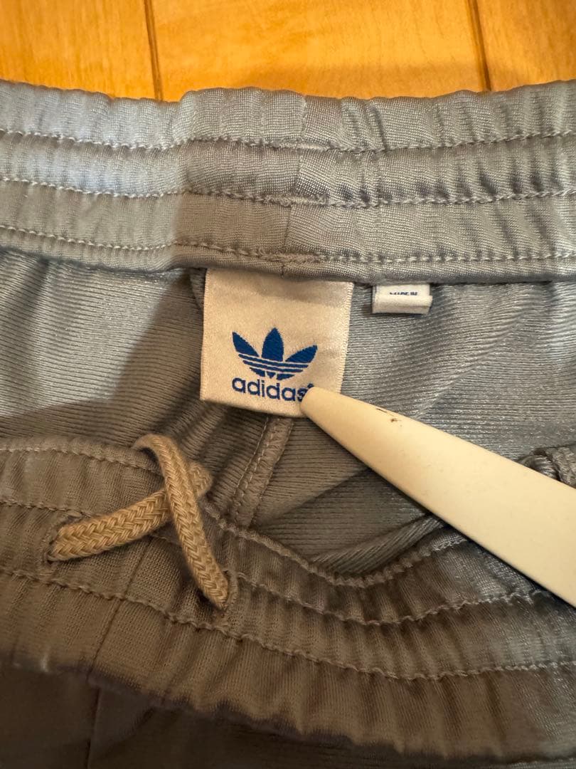 00s adidasトラックパンツ