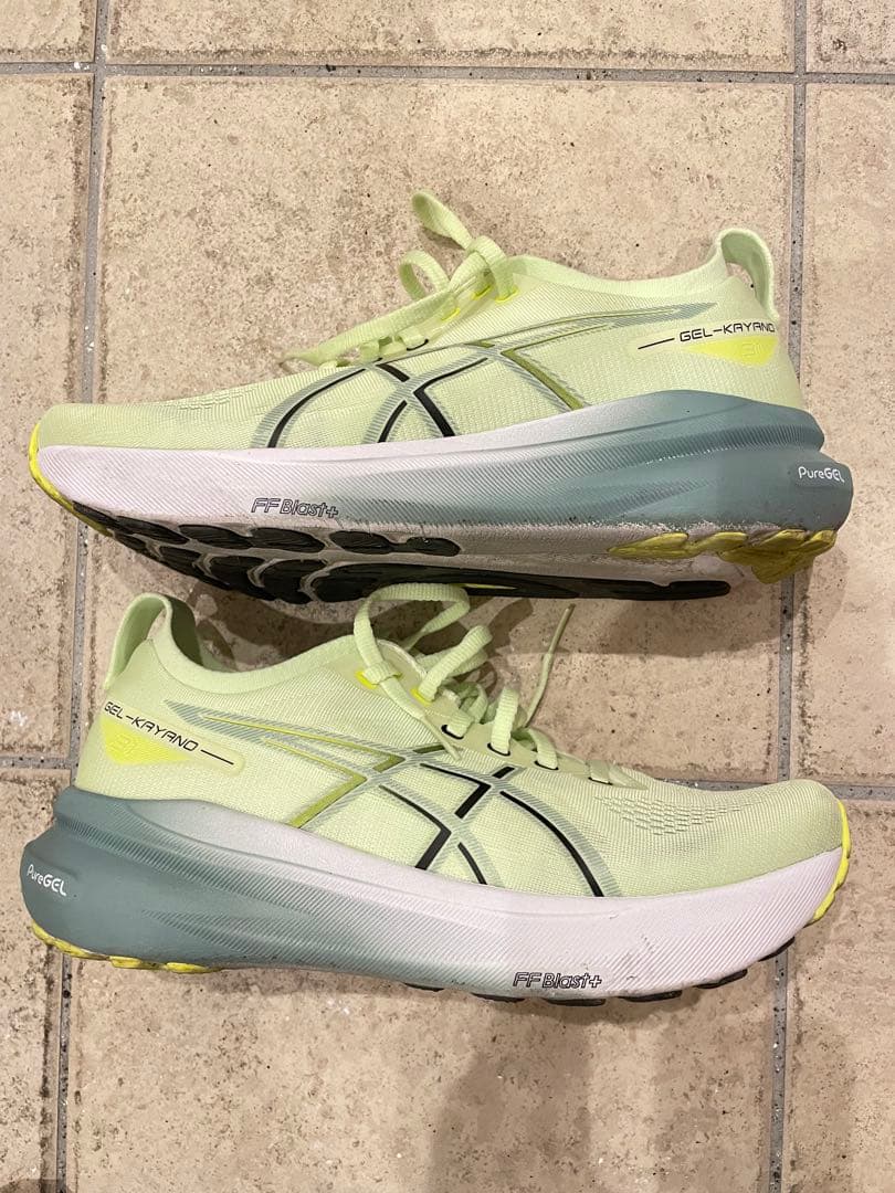 ASICS ゲルカヤノ31