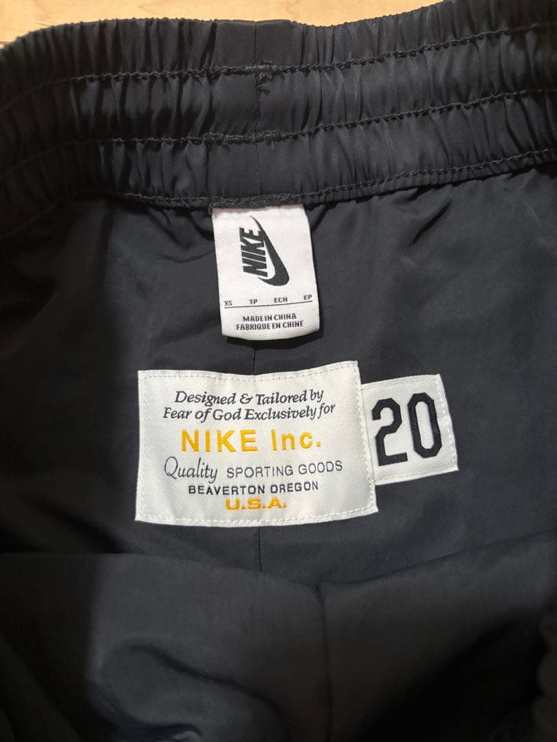 お*ん様 Nike ブラック メッシュショートパンツ